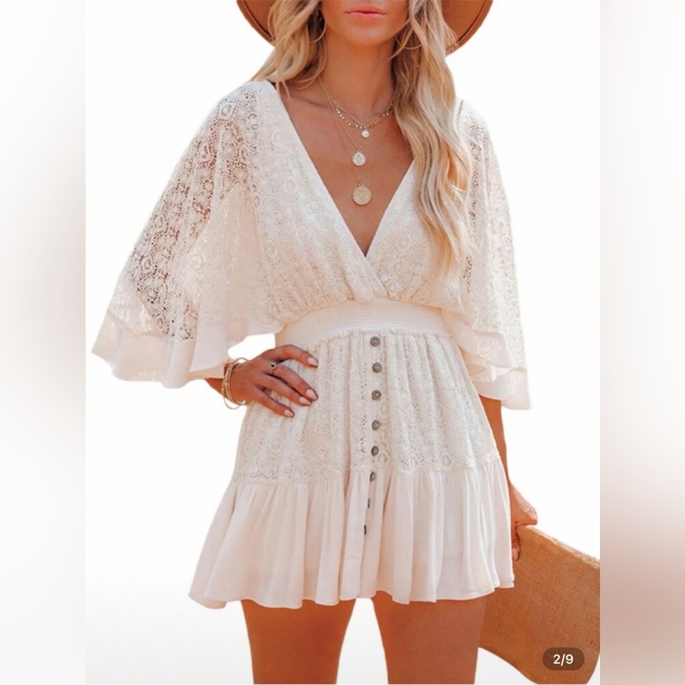 Women Boho Dress. Middle-Flared Sleeves. V-neck.  Buttoned Decoration Cake.